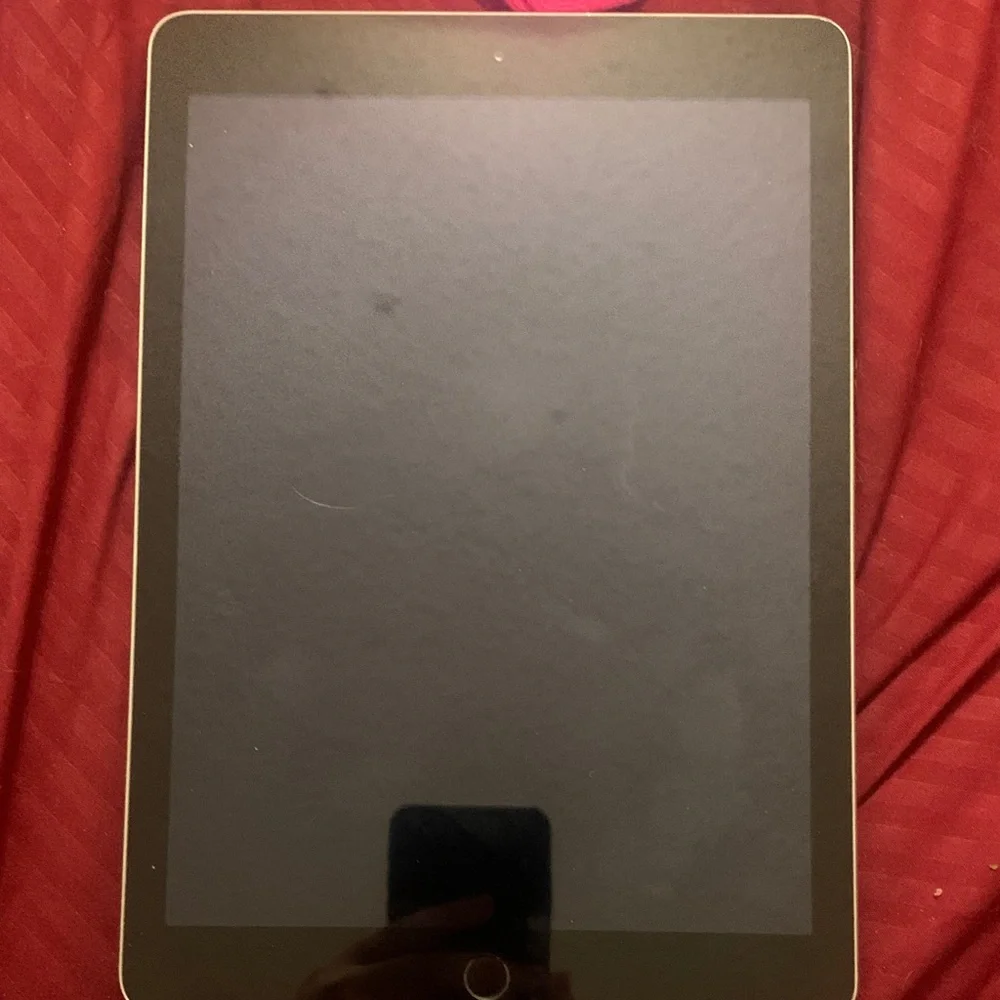 iPad 5th Gen 32GB perfect condition